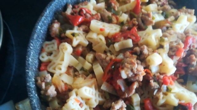 Как накормить быстро и сытно большую семью | Детские макарошки смотреть онлайн