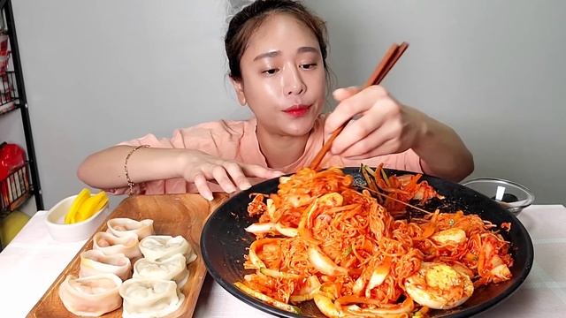 집나간 입맛..매콤새콤 비빔국수에 고기만두 김치만두 먹방 Korean Spicy Kimchi Bibim Noodles guksu&Dumpling Mukbang eating sho