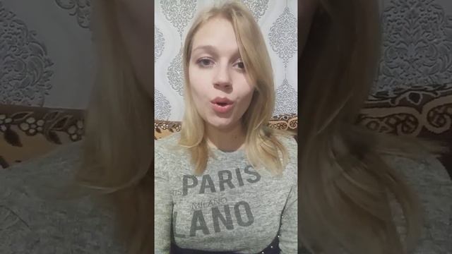 Анастасия В. читает стих Ф.Тютчева "Silentium" смотреть онлайн