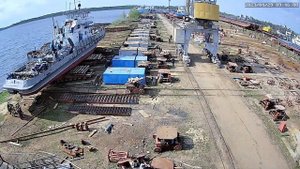 Спуск судна на воду после ремонта