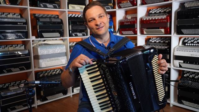 Аккордеон Scandalli 7/8 готово-выборный только что из Италии! смотреть онлайн