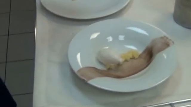 Джакомо Понтекорво готовит десерт смотреть онлайн