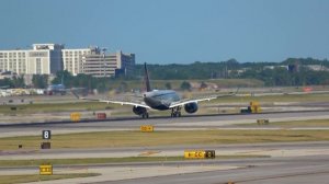 (4K) Evening Plane Spotting at Chicago O'Hare Int'l Airport