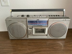 JVC RC565JW Boombox Ghetto Blaster -ДЕКАБРЬ -1981 ЕОД -ЯПОНИЯ