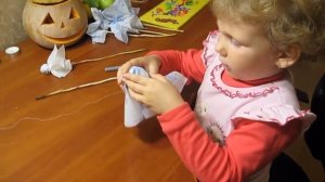 Простые поделки из бумаги и салфеток для самых маленьких своими руками привидение Поделки с детьми!