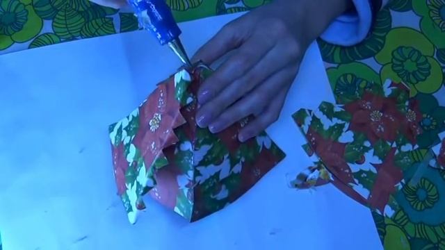 DIY Украшение на елку. Колокольчики из бумаги.Decorating for Christmas trees. Bells of paper.