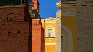 Москва Кремль цветущий Александровский сад, сирень Май 🍎