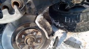 замена передних тормрзных колодок кашкай J10