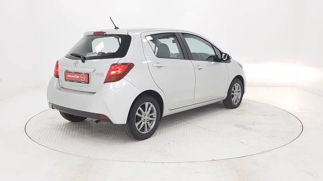 2016 Toyota Yaris Yaris 1.0L смотреть онлайн