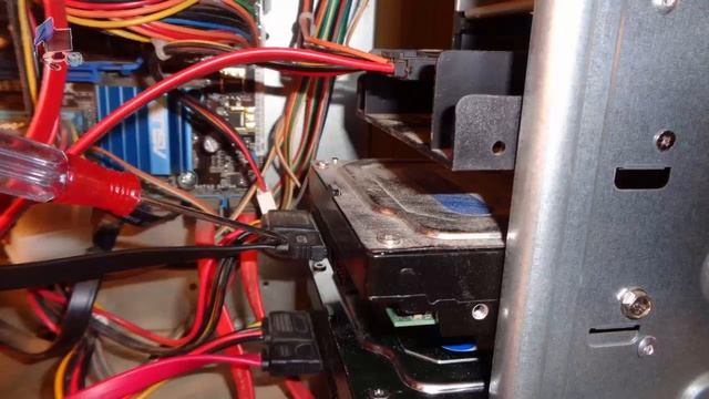 Жесткий диск компьютера Руководство для подключения смотреть онлайн