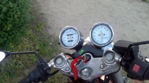 Suzuki Bandit 250 walkaround / sound