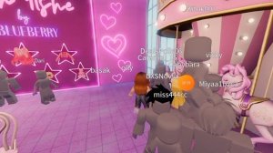 ?️Бесплатная собачка в роблокс???