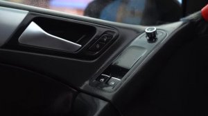 Как не закосячить кожу/алькантару при чистке?! Детейлинг интерьера VW Golf R