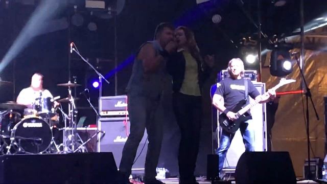 ТАТЬЯНА ФАТЕЕВА — "ВЕЧЕРОМ НА ЛАВОЧКЕ"