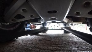 Ровняем щебень квадроциклом с отвалом