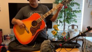 Unboxing: Epiphone Hummingbird Studio Faded Cherry 2022