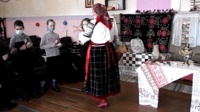 Фолк-урок Топки смотреть онлайн