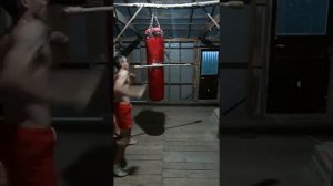 Удар Кросс!