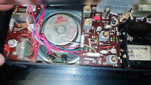 Разборка радиоприёмника ХАЗАР 402. Что внутри