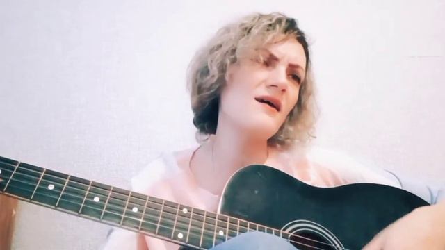 На поле танки грохотали/ Песни под гитару/ Женский кавер #песниовойне #песниподгитару #мирумир