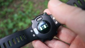 Garmin Forerunner 45 - обзор умных спортивных часов начального уровня
