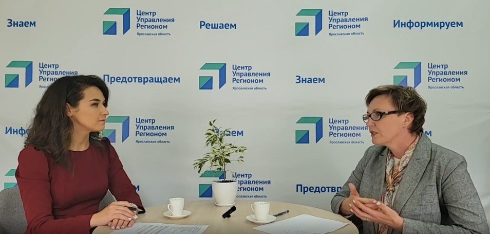 О подготовке к новому учебному году рассказывает директор департамента образован
