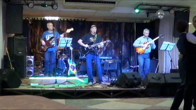 гр.Мамонт и Друзья"- "Трепетный Сонет"' муз.О.Бельденков ст.А.Николаев к-фе"Старая Крепость" смотреть онлайн