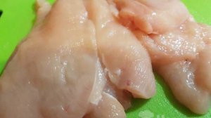 Куриные отбивные в яйце и панировочных сухарях