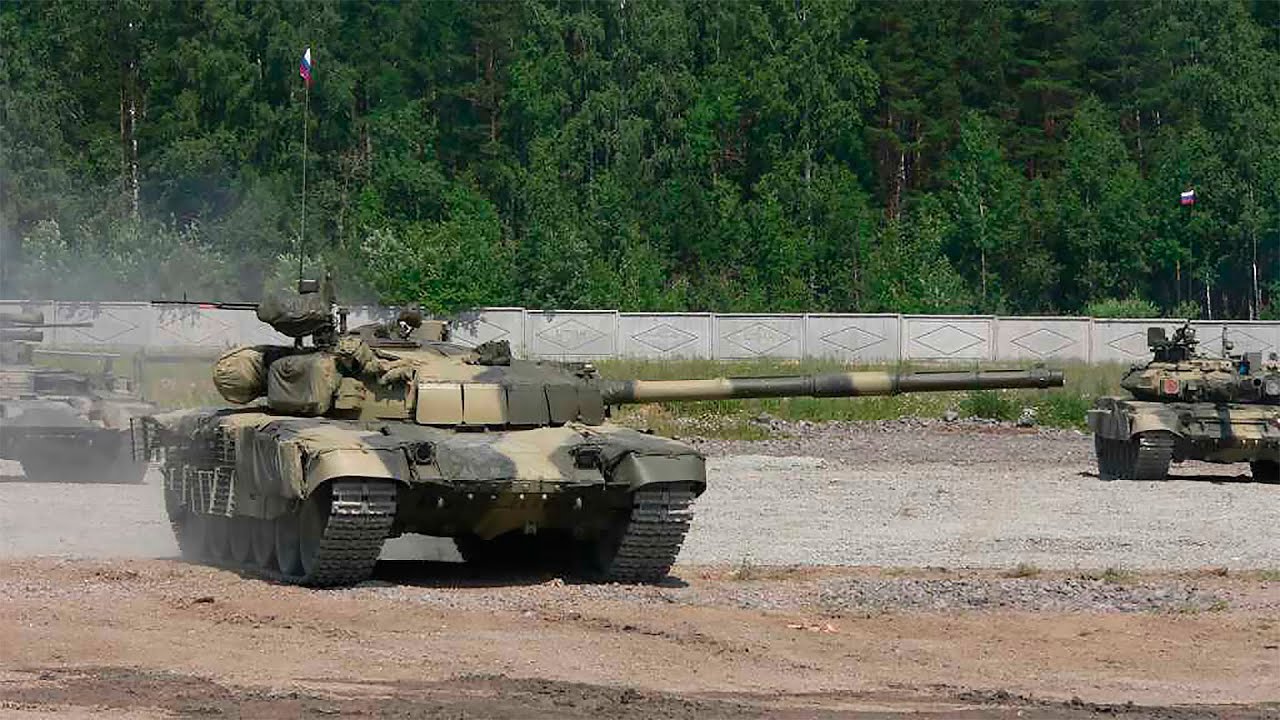 Советский танк Т-72Б • Soviet main battle tank T-72B