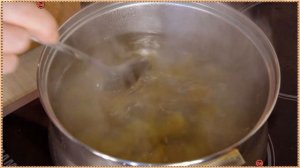 Домашний компот. Рецепт из кураги и свежих яблок.