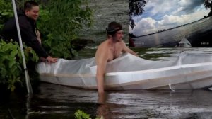 Байдарка своими руками из пленки, скотча и пластиковых труб - Homemade stretch wrap kayak