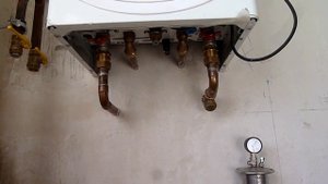 Закольцовка водоснабжения проходными водорозетками .