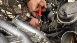 Если уходит антифриз