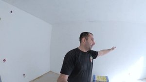 покраска потолка водоэмульсионной краской / покраска потолка своими руками
