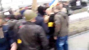 Бандеровцы Одессы избивают за Георгиевские Ленты 7.04.2014