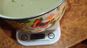 Консервирование помидоры с морковной ботвой  без уксуса