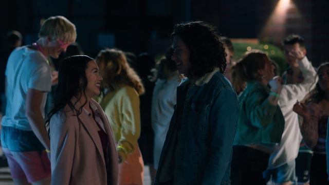 Лучшая версия меня - Русский трейлер (2024) смотреть онлайн