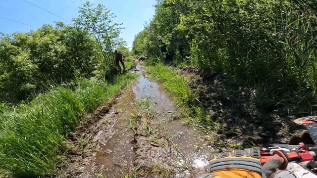 МЕСИМ ГРЯЗЬ НА ЭНДУРО! ПРОБИВАЕМ ДОРОГУ НА ПЛЯЖ В АНЦИФЕРОВО! смотреть онлайн