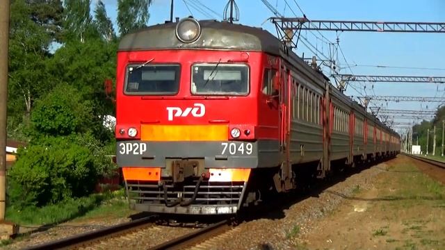 Электропоезд ЭР2Р-7049 сообщением "Черусти - Москва Казанский вокзал" смотреть онлайн