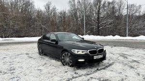 BMW G30 530e xDrive snow drift
