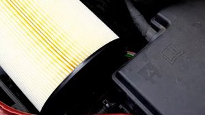 Замена воздушного фильтра своими руками. Ford...