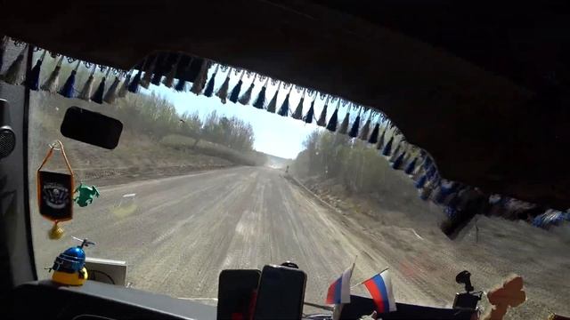 Вахта на Востоке. Рейс в порт Ванино. Бензовоз не вошел в поворот, лег на бок. смотреть онлайн