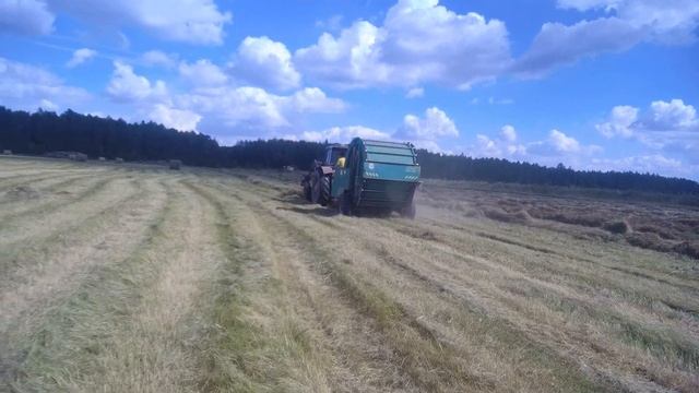 ПРФ 180, большой прессподборщик,пресует катает