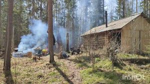 В зимовьë на реке Лена на лодке. Изба в тайге. Рыбалка. Щуки.
