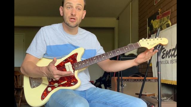 1958 Fender Jazzmaster W/1965 Finish Olympic White смотреть онлайн