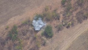 БпЛА Ланцет против гаубицы противника.