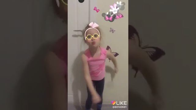 А мы с тобой танцуем... Танго обниманго...Niki..) смотреть онлайн