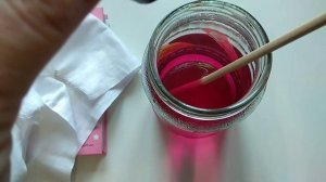 Красим ткань шиповником и фукорцином.