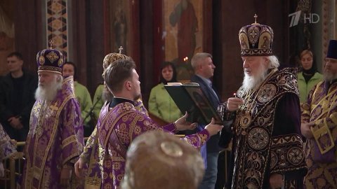 Сегодня во всех православных храмах - воспоминание о Тайной Вечере