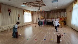 Осенний утренник в подготовительной группе. ИГРА.